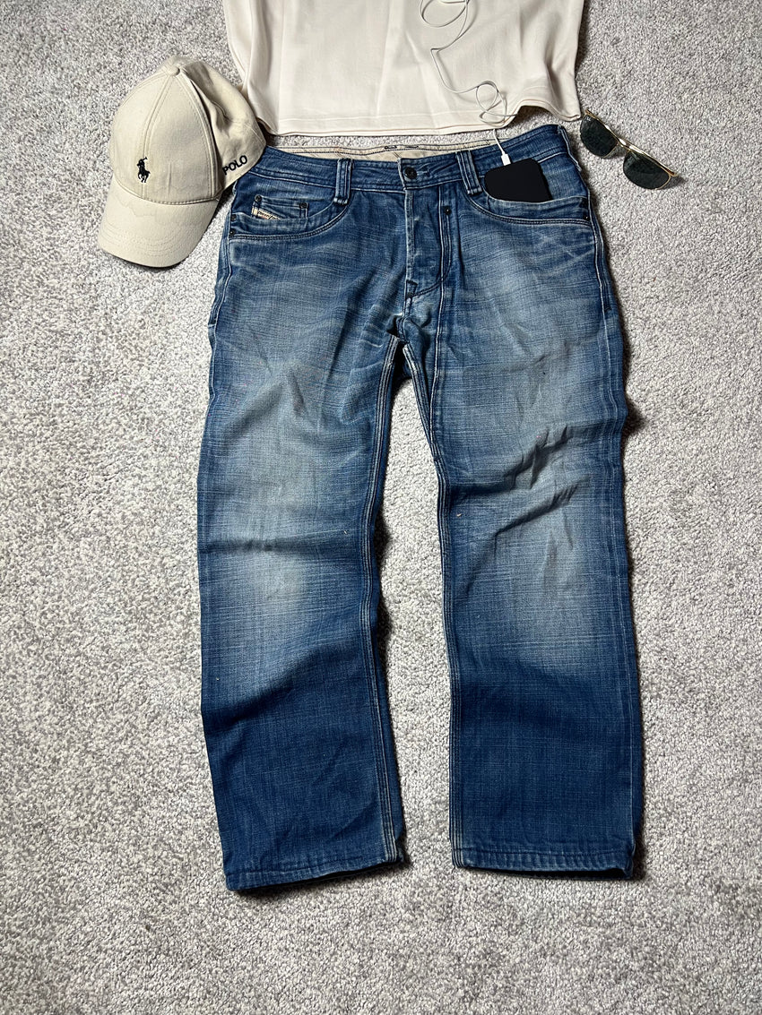 DIESEL INDUSTRY — TIMMEL WASHED BLUE JEANS