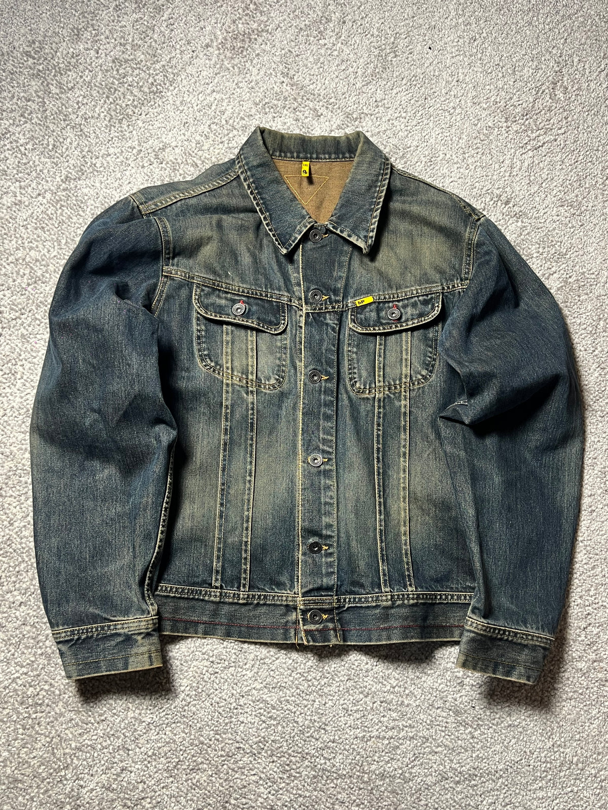 MELTING POINT — VINTAGE WASHED DENIM JACKET