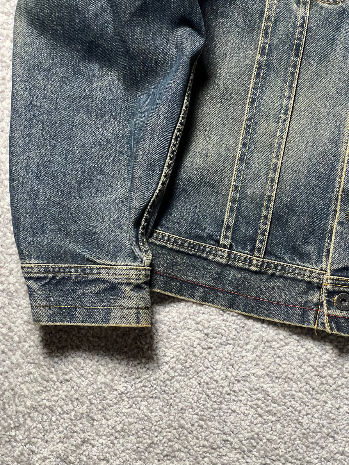 MELTING POINT — VINTAGE WASHED DENIM JACKET